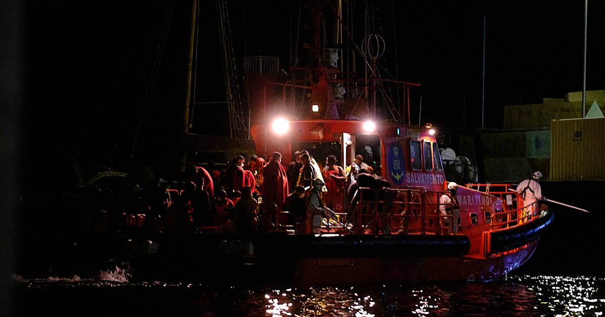 Resgatadas num único dia 233 pessoas nas águas das Canárias