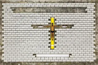 “Cristo na muralha” (2019), Kiluanji Kia Henda, galeria Filomena Soares