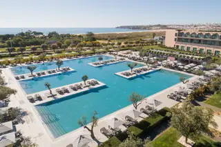Para a Páscoa, os hotéis do Algarve estão com níveis de ocupação próximos de 2022, e várias unidades já têm 30% das reservas para o ano todo