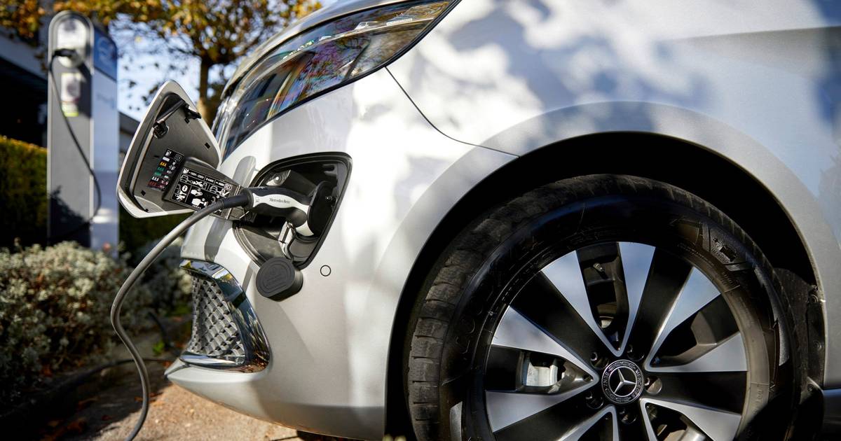 Bruxelas autoriza venda de oito concessionários da Mercedes-Benz à britânica GAHL