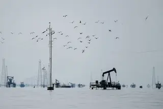 Plataformas de petróleo no lago Maracaibo, numa foto de maio de 2018 (Foto Getty)