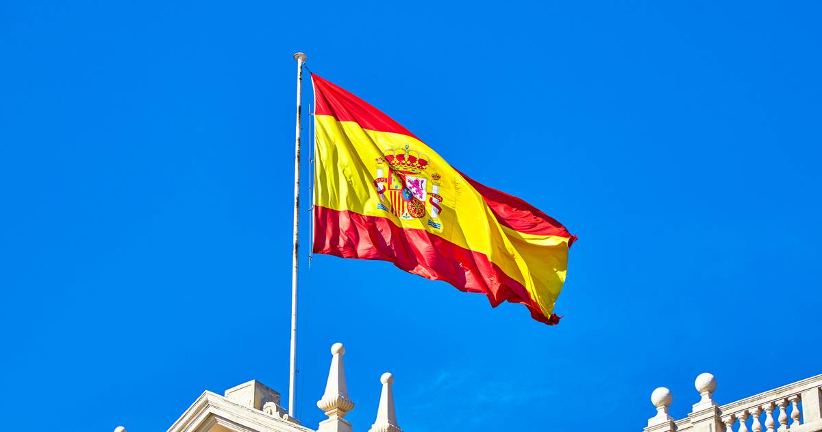 Espanha vai subir salário mínimo em 8% para 1080 euros