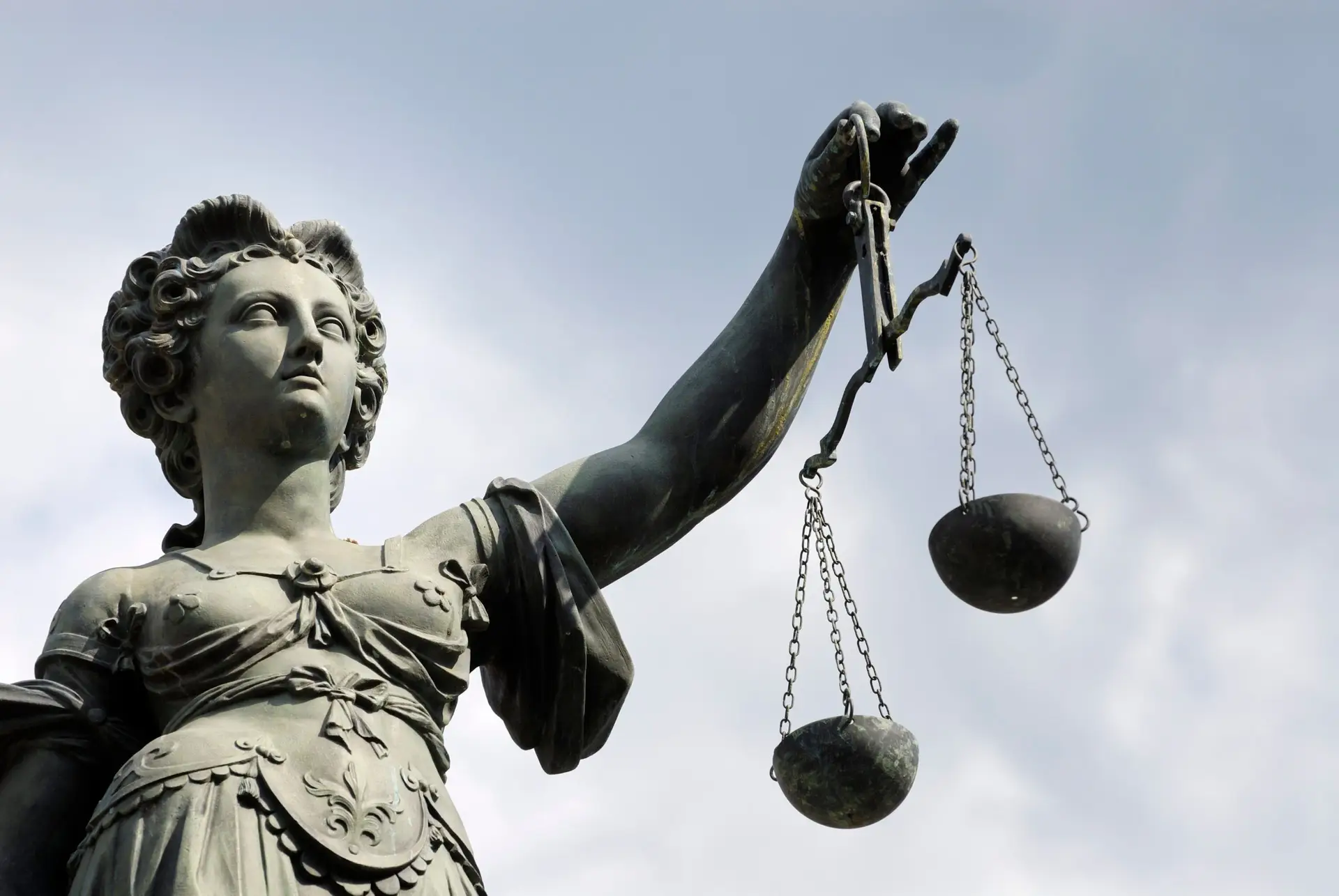 Portugal está a meio da tabela europeia em número de magistrados, mas há falta de profissionais, garantem agentes da justiça