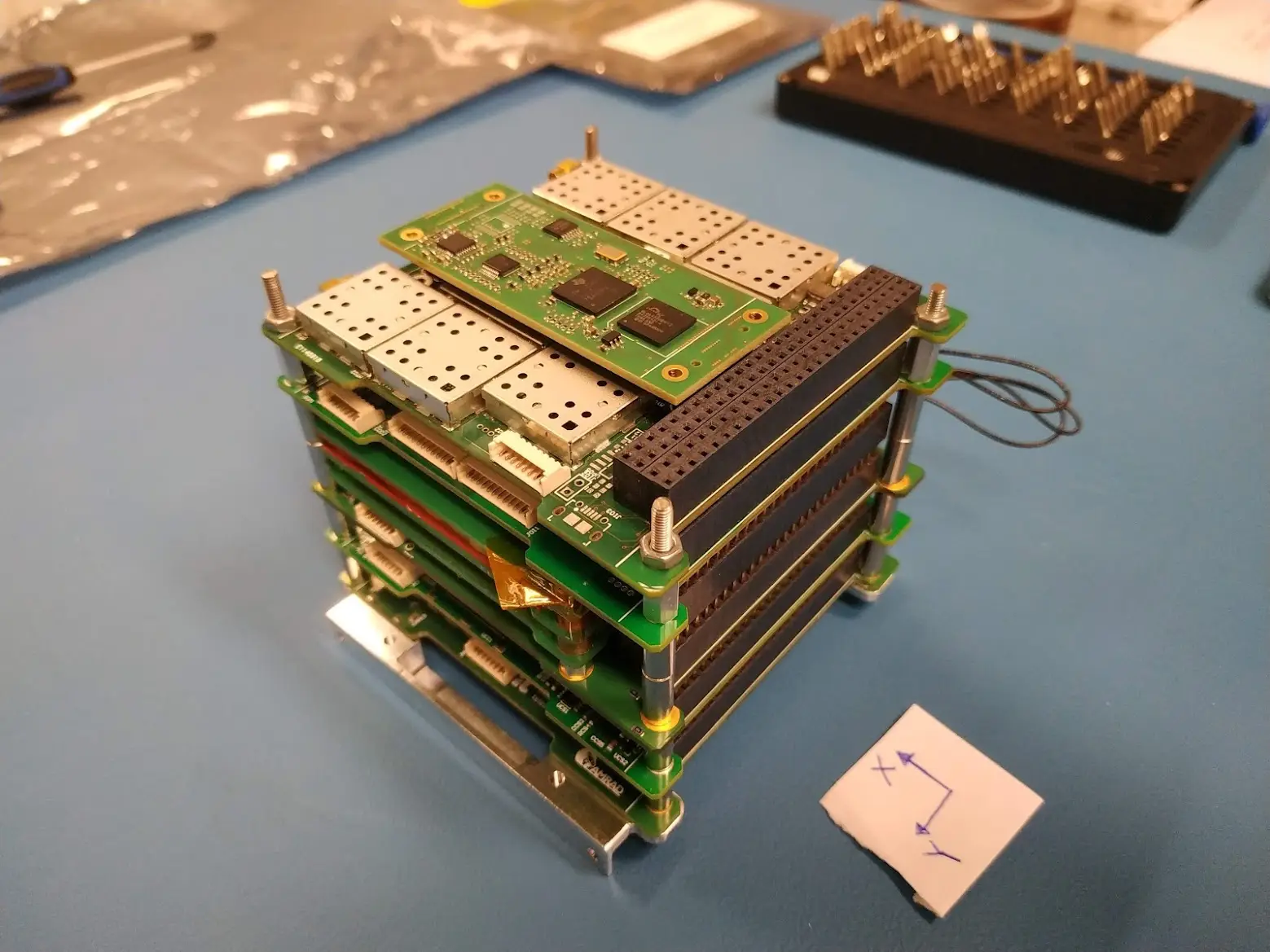 ISTSat-1:  satélite criado no Técnico para localizar aviões vai descolar até ao final do ano