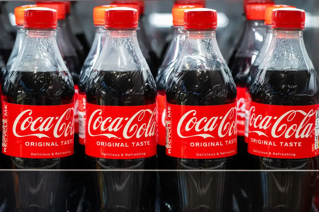 Starbucks, Coca-Cola e PepsiCo suspendem atividade na Rússia