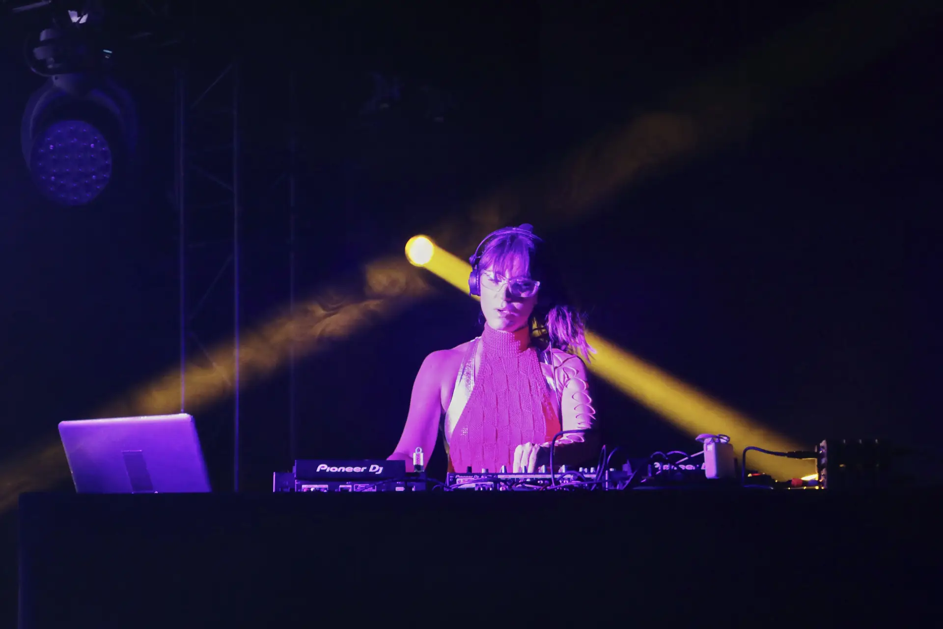 Awwz AI B2B DJ set