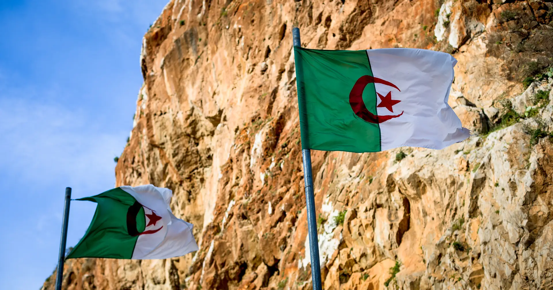 Ministra da Economia de Espanha garante que a Argélia está cada vez mais alinhada com a Rússia