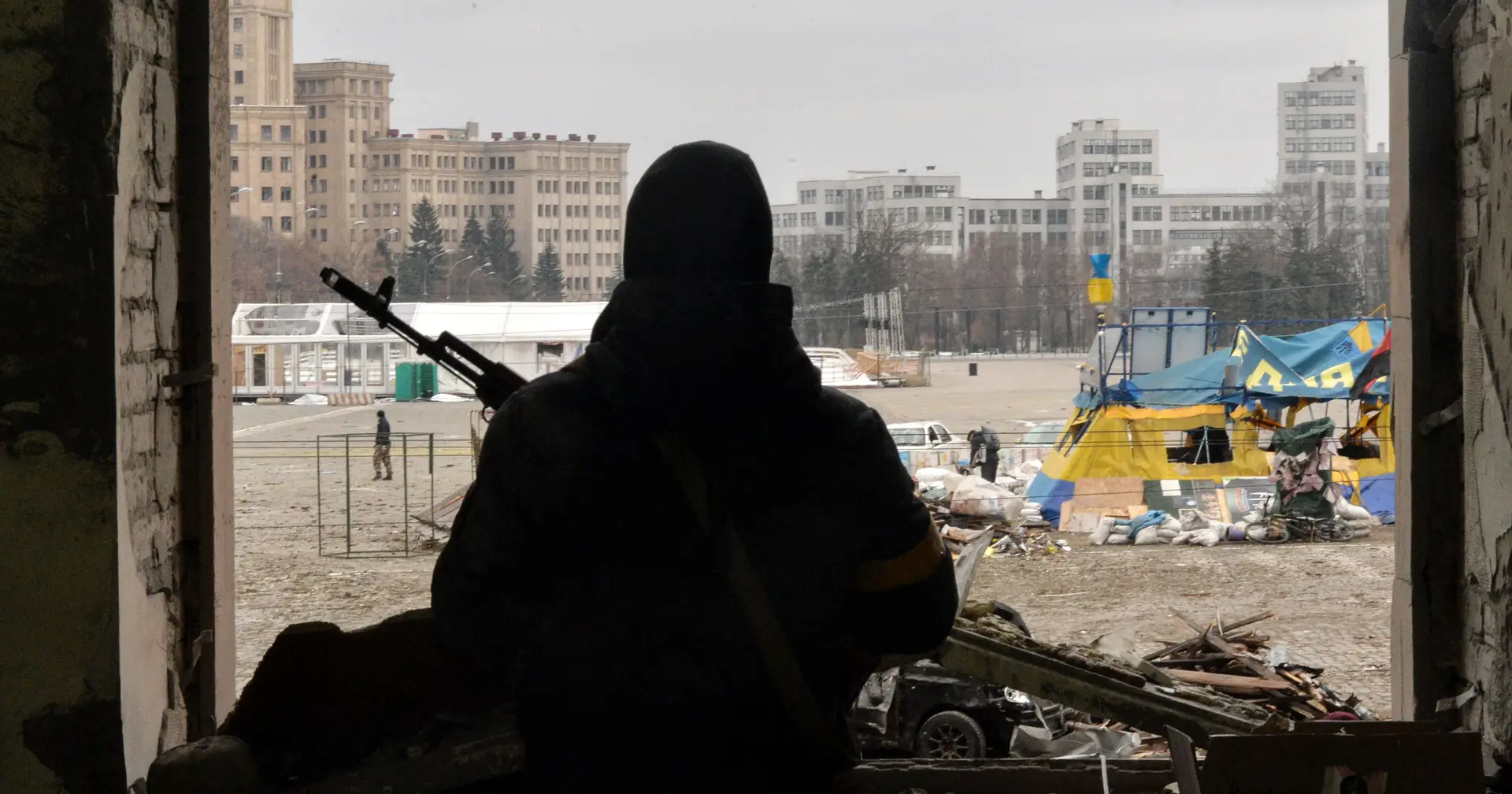 Luso-ucranianos que se alistaram na guerra abasteceram-se em armeiro da Margem sul