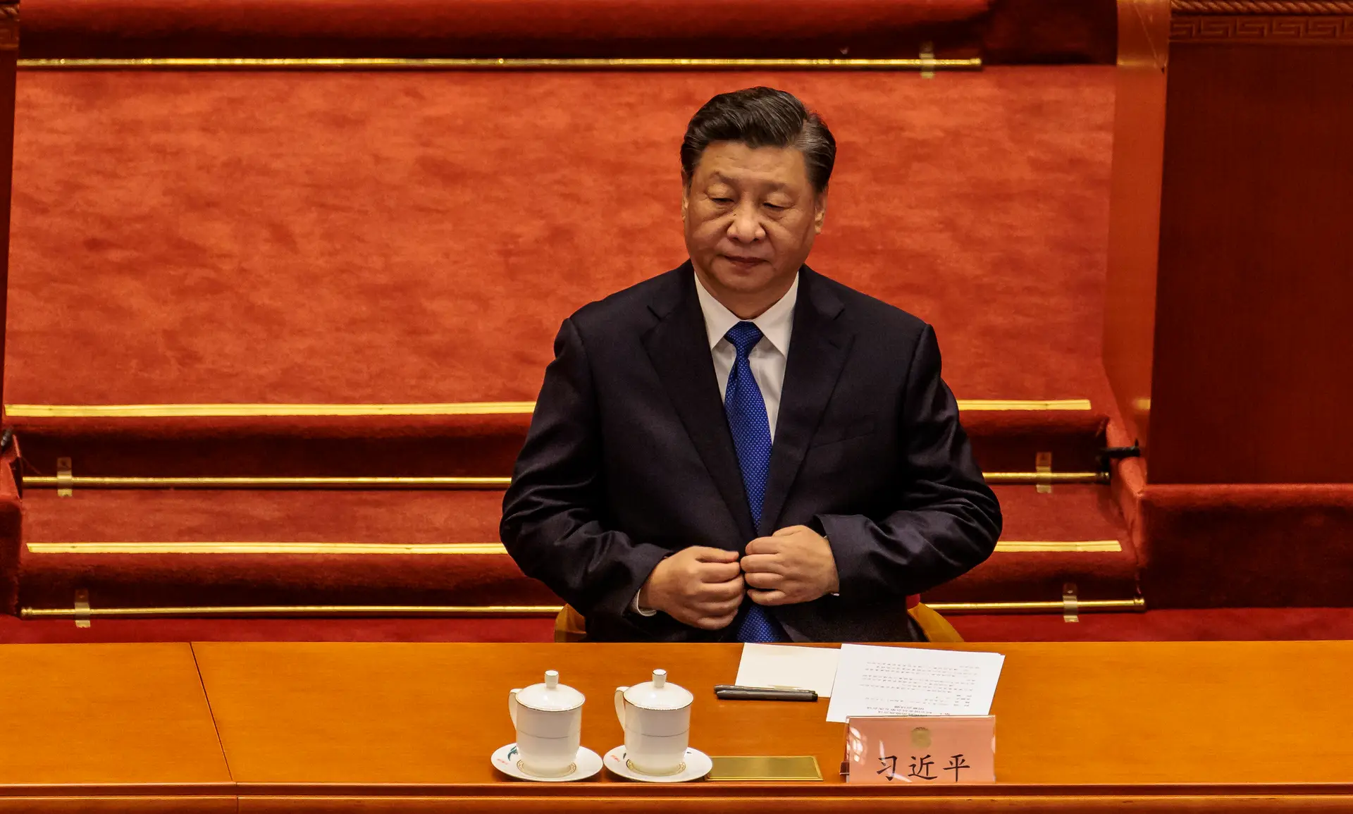 China considera enviar delegação de alto nível ao funeral da rainha