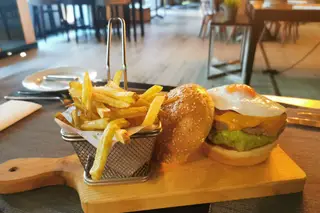 Hambúrguer CR7