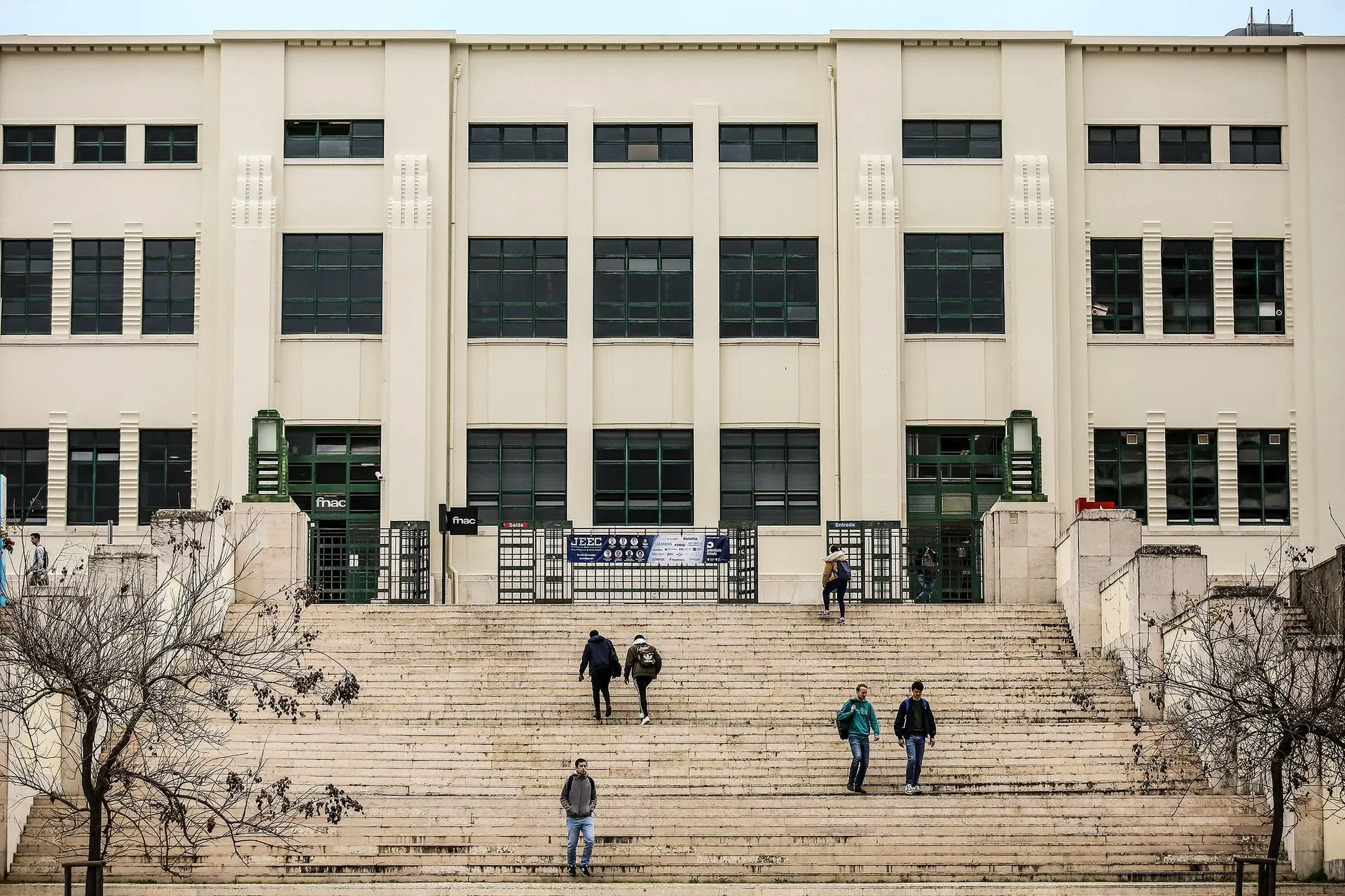 Seis universidades portuguesas entre as mil melhores do mundo, EUA no topo