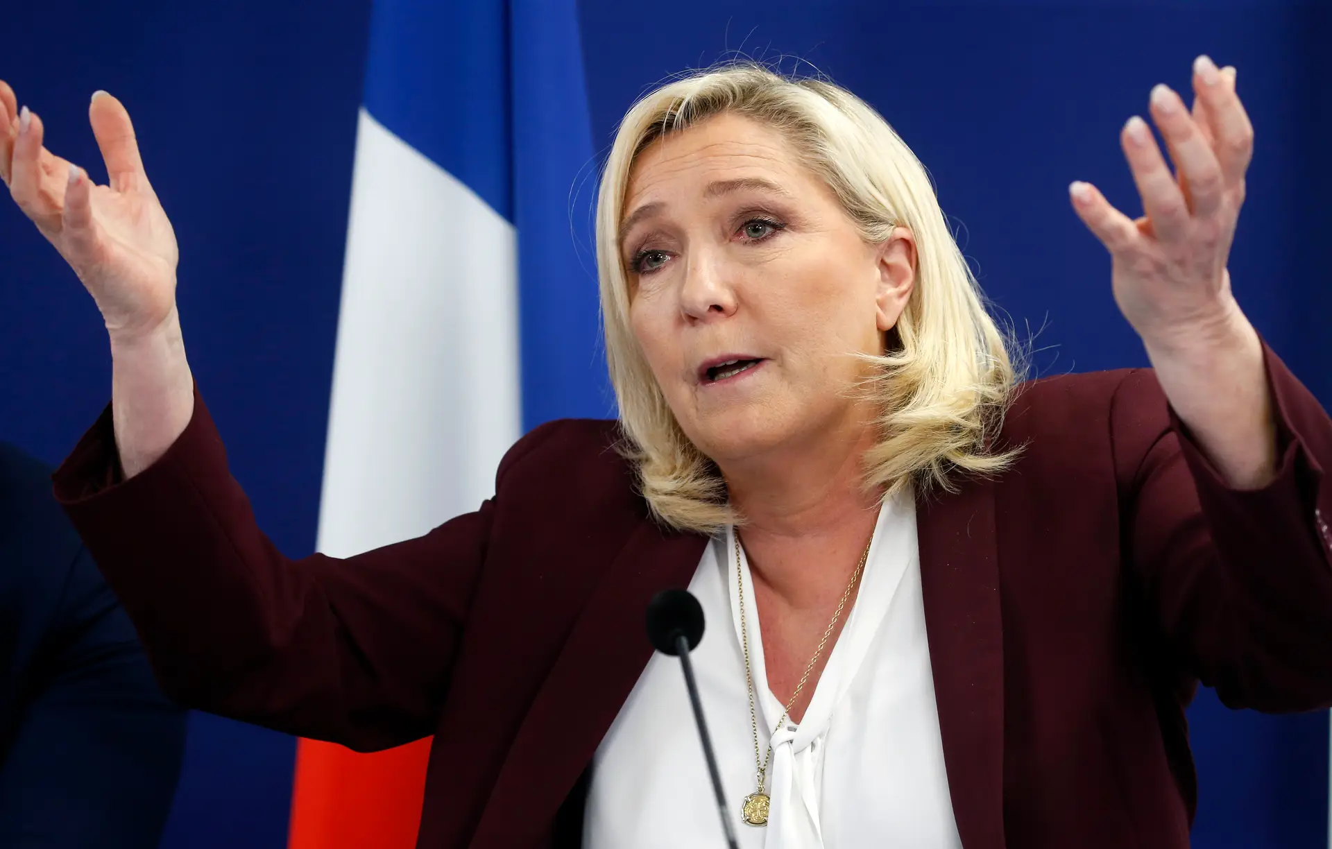 Marine Le Pen: “é preciso fazer uma lei contra a ideologia islâmica”