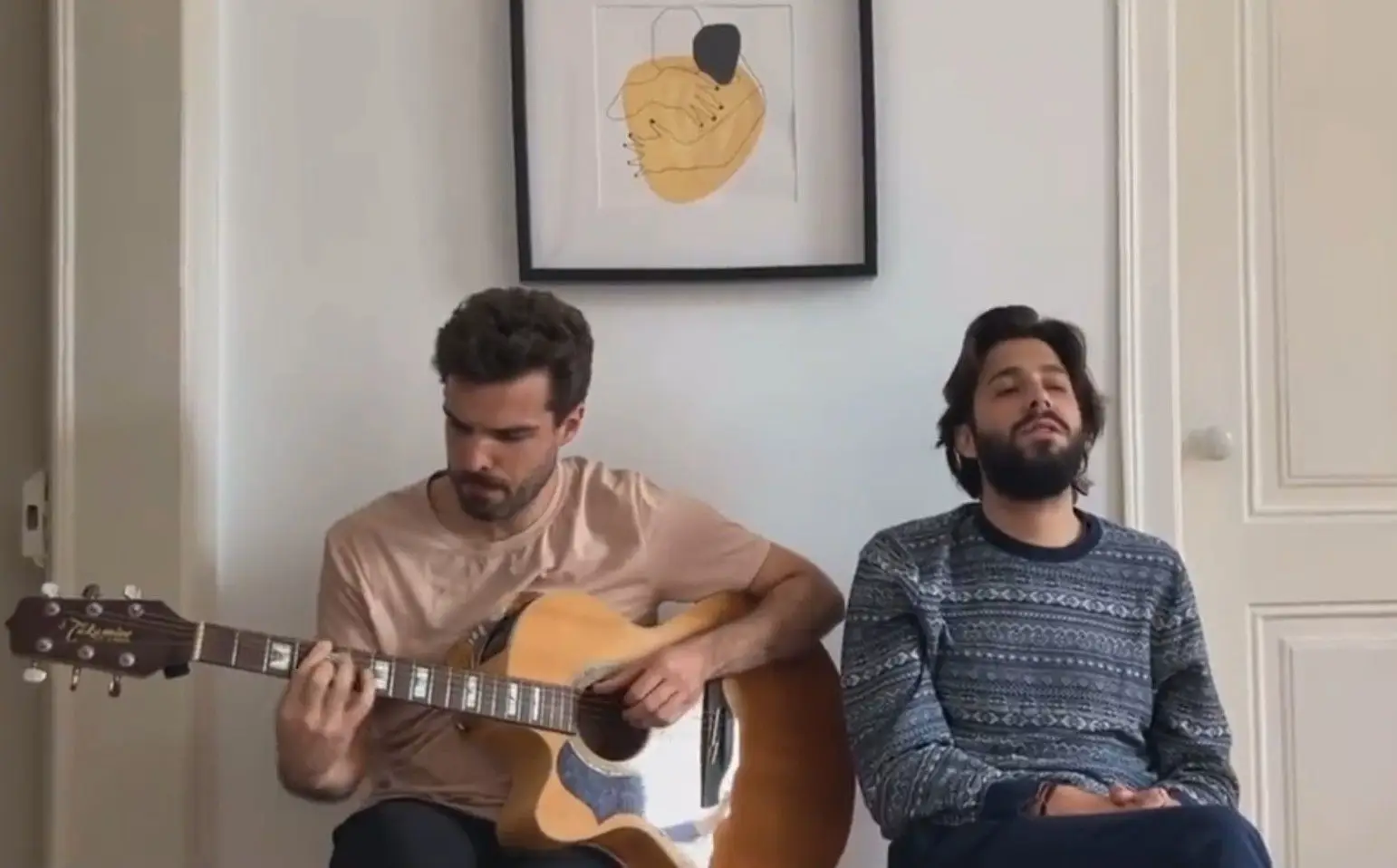 Salvador Sobral cantou em ucraniano na maratona internacional de concertos solidários