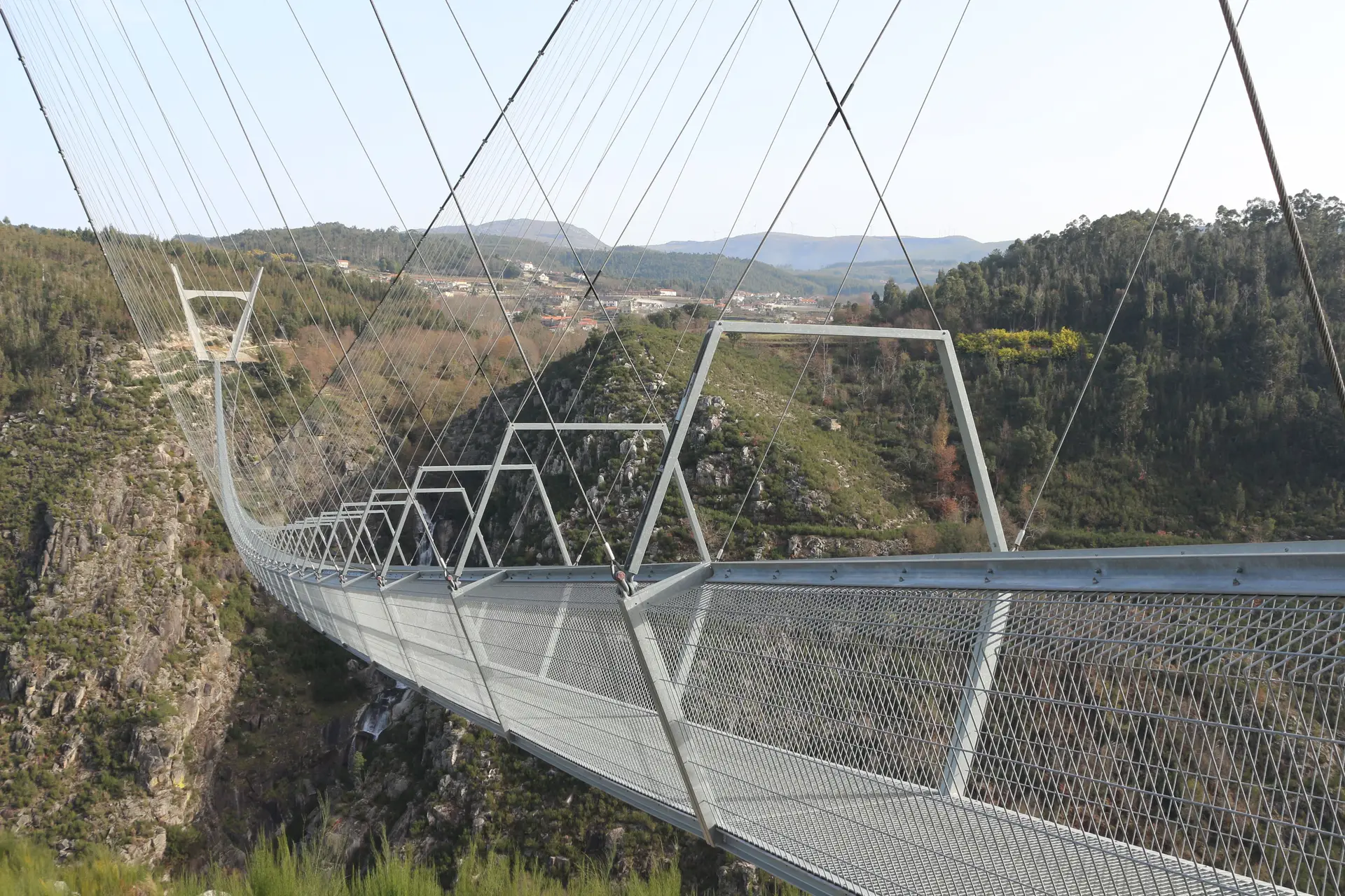 Há novidades para descobrir com partida ou chegada na fantástica ponte suspensa de Arouca