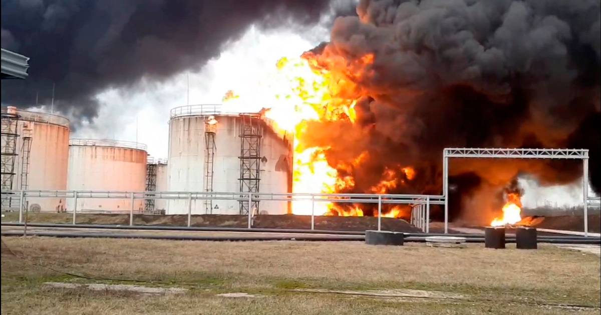 Ucrânia: Kiev reivindica ataques contra aeródromo e refinaria na Rússia