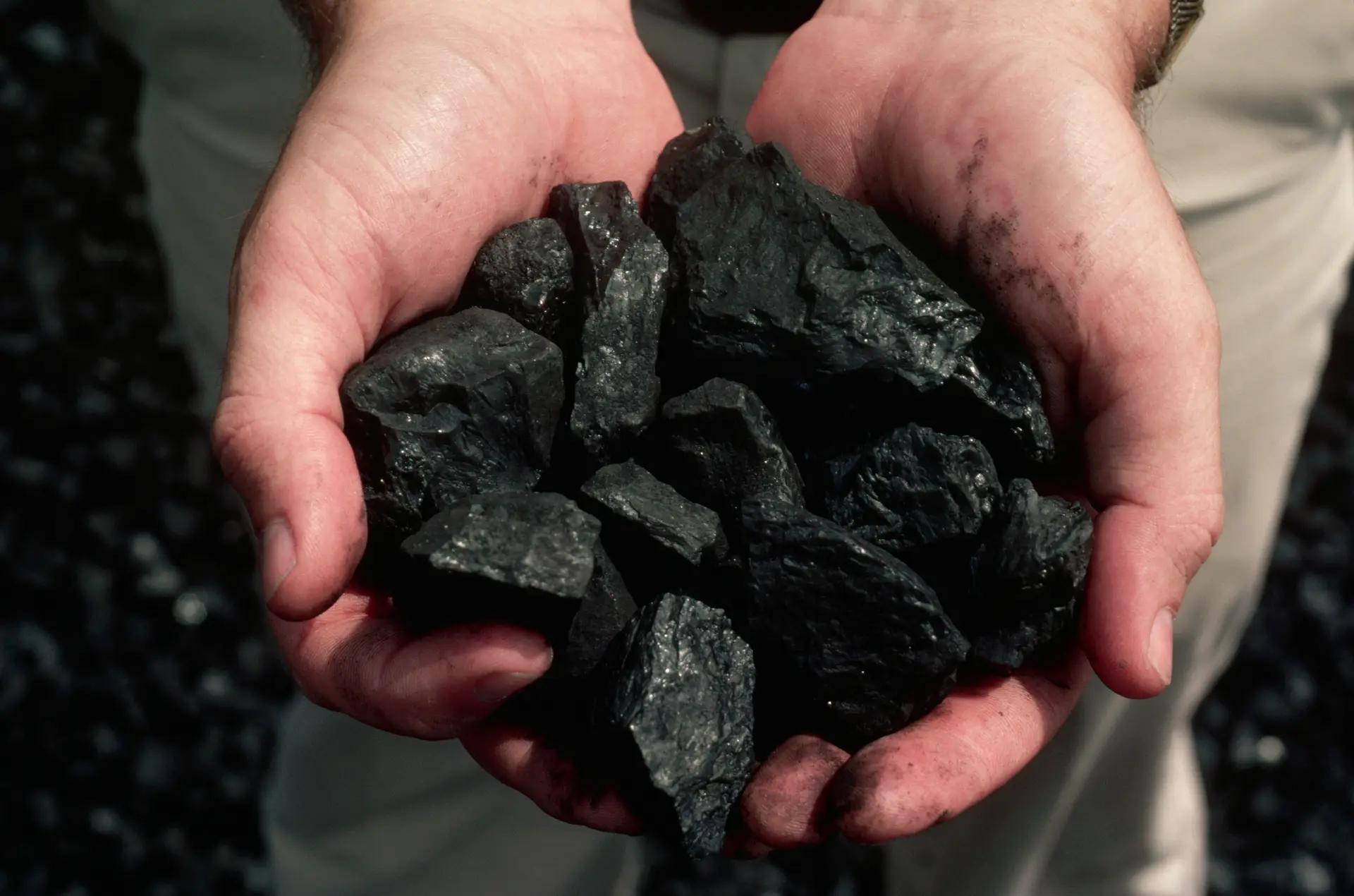 Preço do carvão impulsiona lucro da mineradora BHP