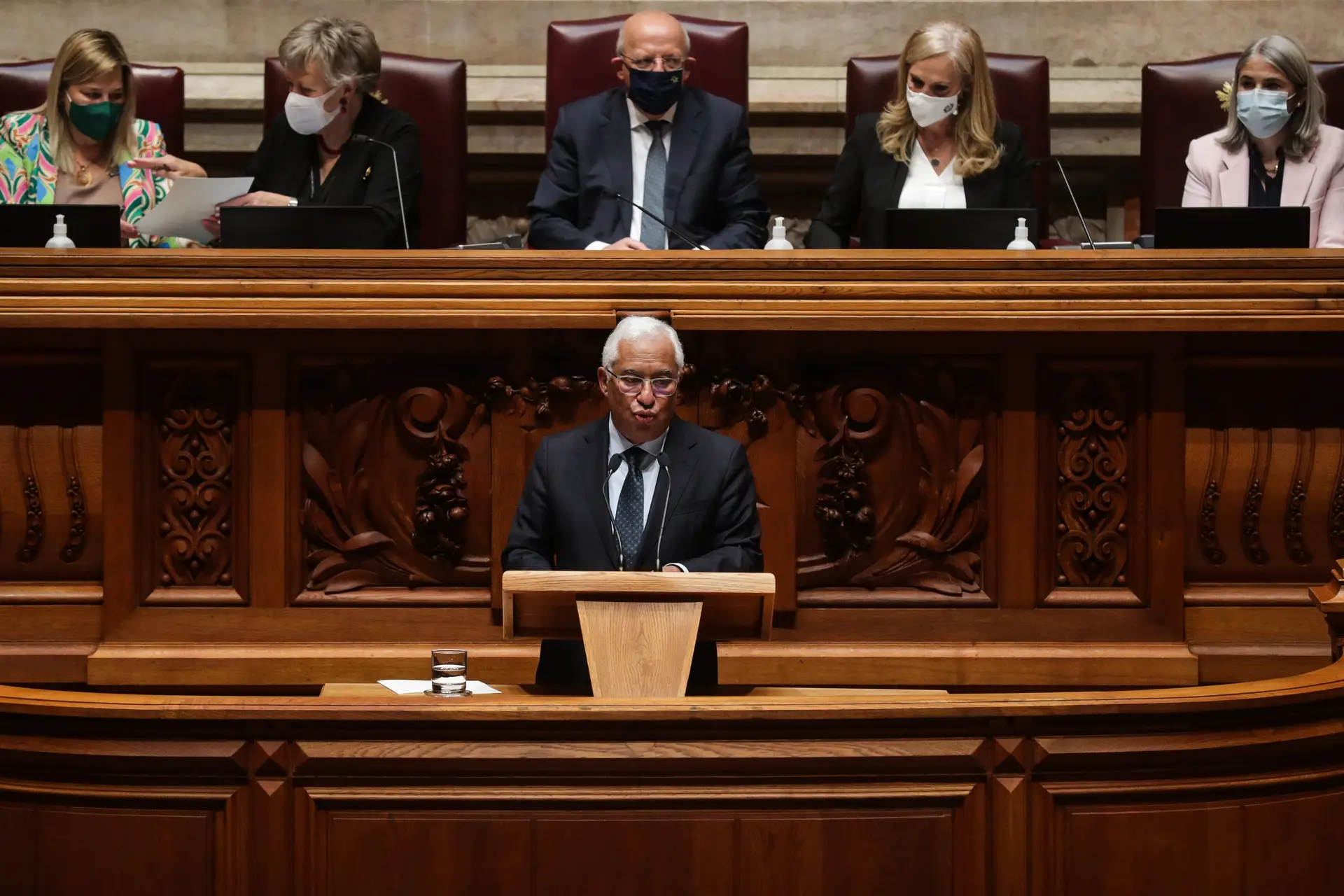 Governo quer baixar a dívida pública em 2023 para 110,8% do PIB