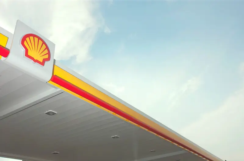 Shell mais do que duplica lucro nos primeiros nove meses do ano