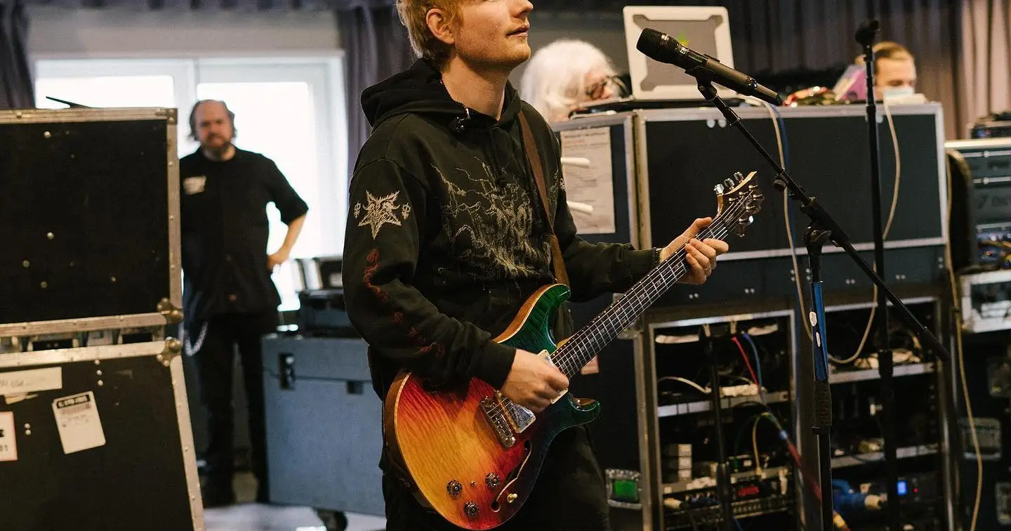 Ed Sheeran começou a filmar todo o seu processo de composição para não voltar a ser processado por plágio. “Começas a duvidar de ti mesmo”