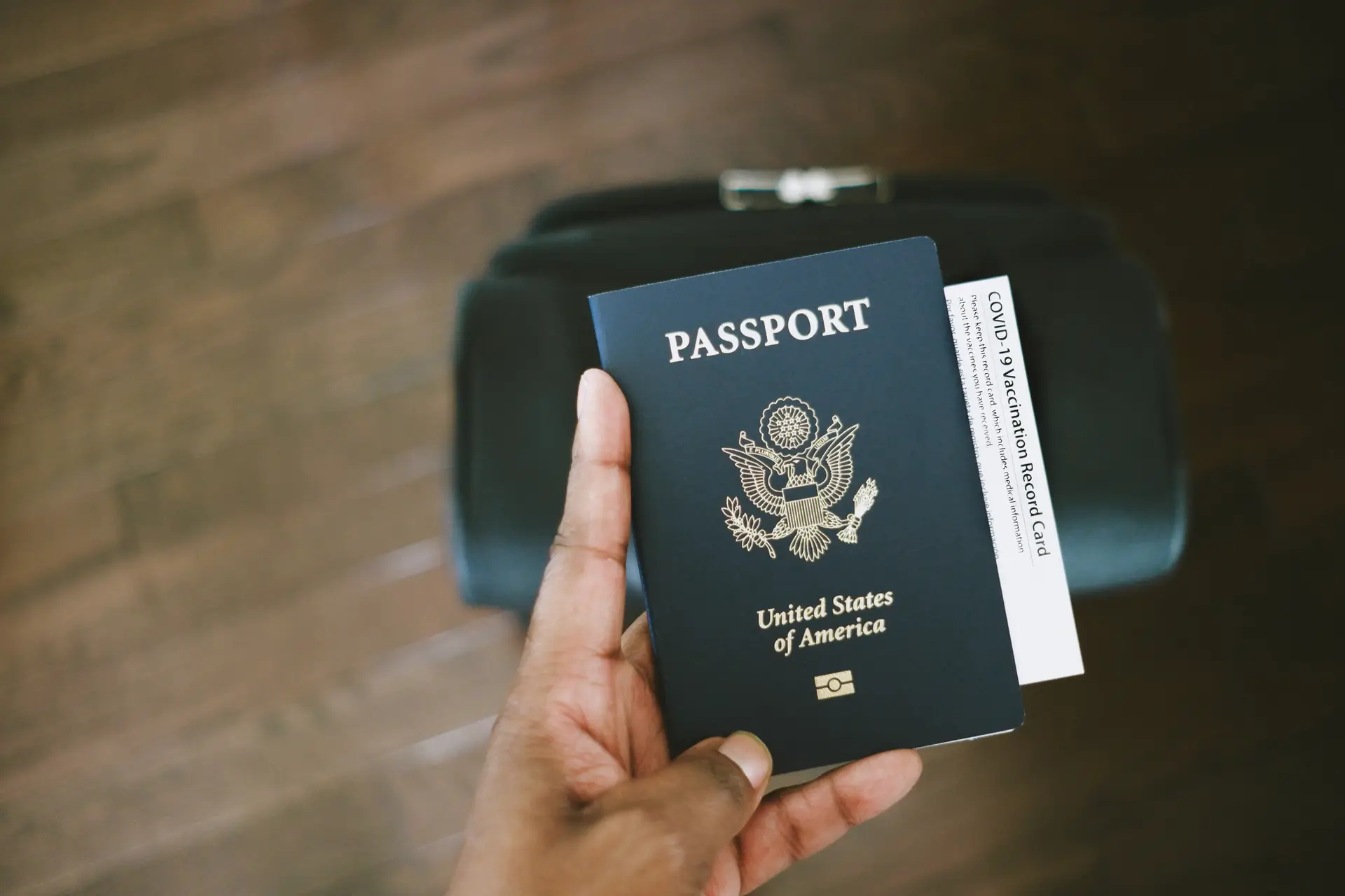 Não-binários: 16 países têm terceiro género no passaporte