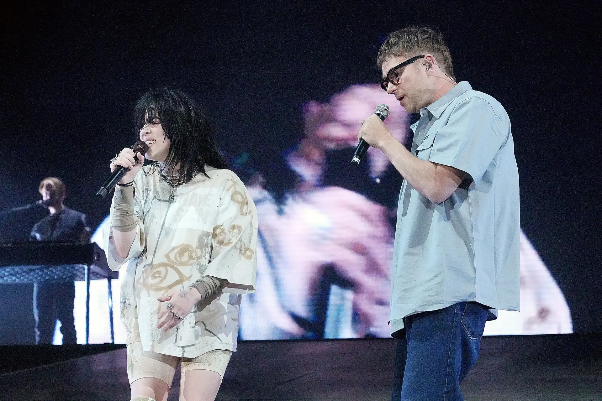 Damon Albarn quer trabalhar com Billie Eilish. “Pode sair folk ou metal satânico”