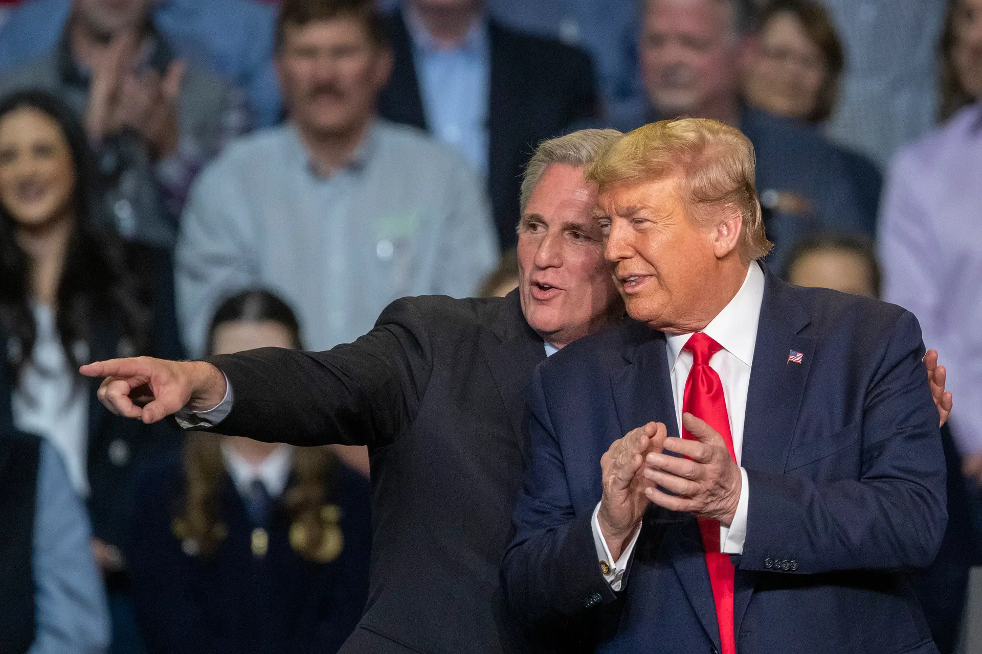 Kevin McCarthy e o reforço da voz conservadora na Câmara dos Representantes. O que é que o novo speaker teve de oferecer para ser eleito?