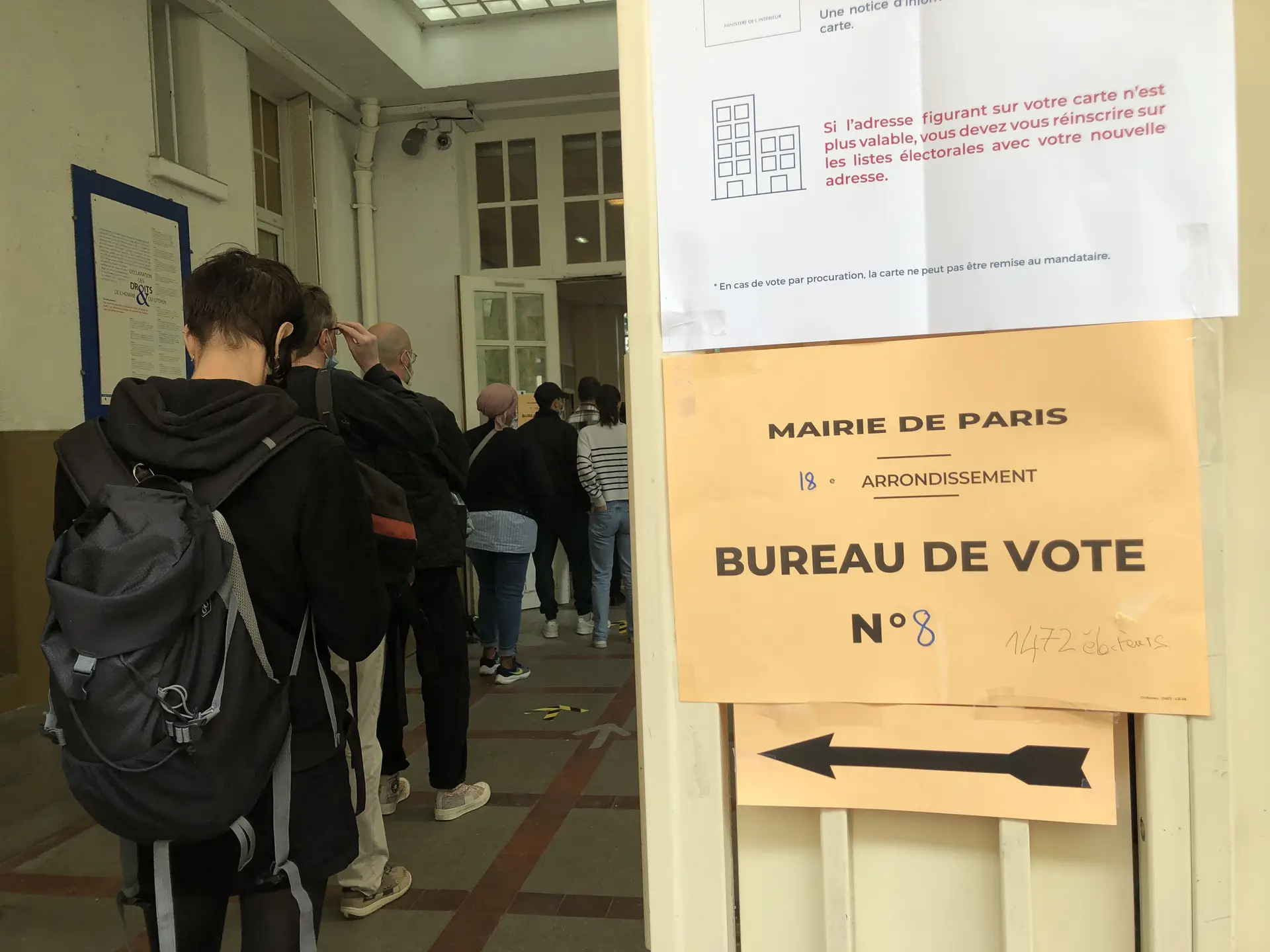 Reportagem em França. Votar “é um luxo que muitos países não têm”, diz eleitora à boca das urnas