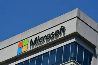 Milhares de utilizadores reportam interrupções no Outlook e no Teams, Microsoft está a investigar