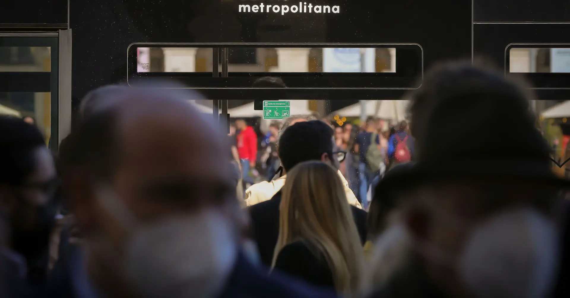 Falta de formação, folhas de serviço em castelhano: motoristas queixam-se, Metropolitana repõe horários antigos na Margem Sul por 15 dias