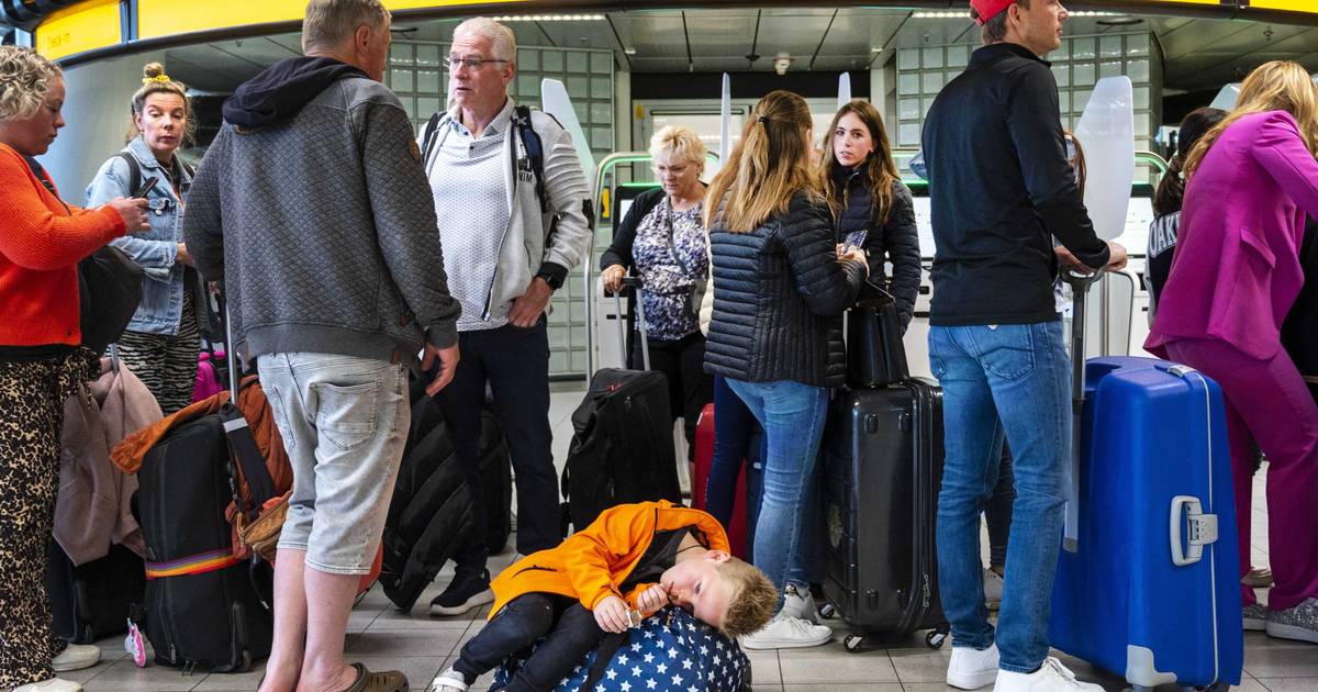 2,5 mil milhões de viajantes passaram pelos aeroportos europeus no ano passado: número de passageiro ultrapassou o valor pré-pandemia