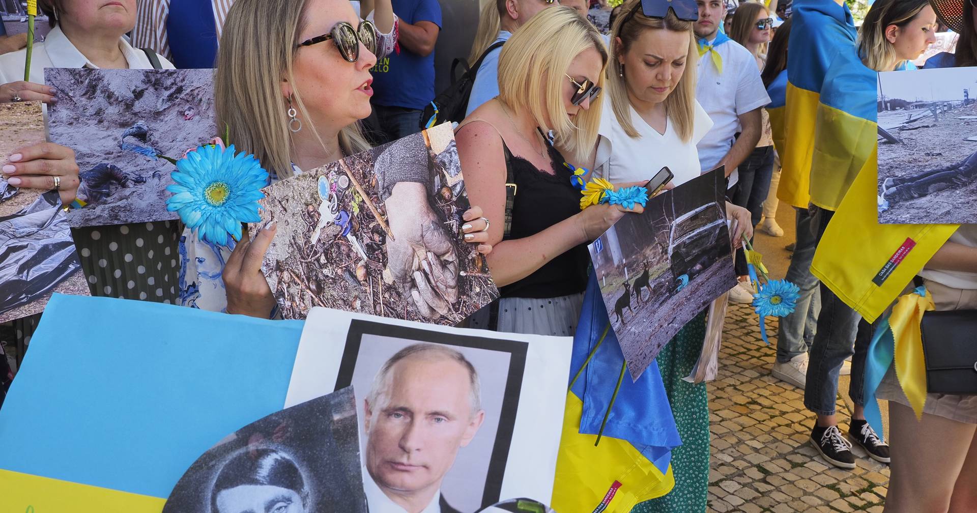 Visão  Manifestação de ucranianos frente a embaixada da Federação