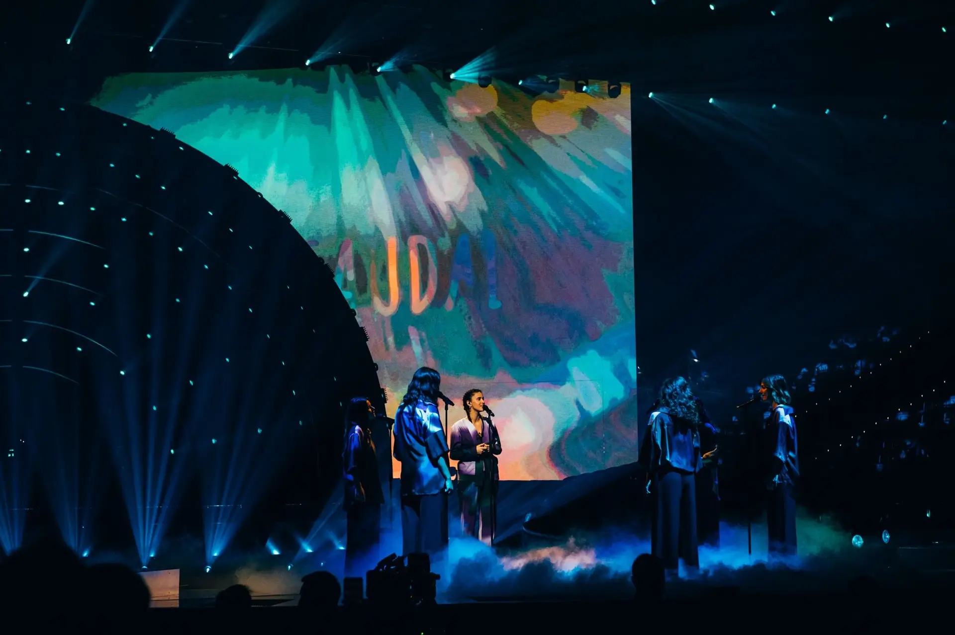 Maru in the first semi-finals of the 2022 Eurovision Song Contest