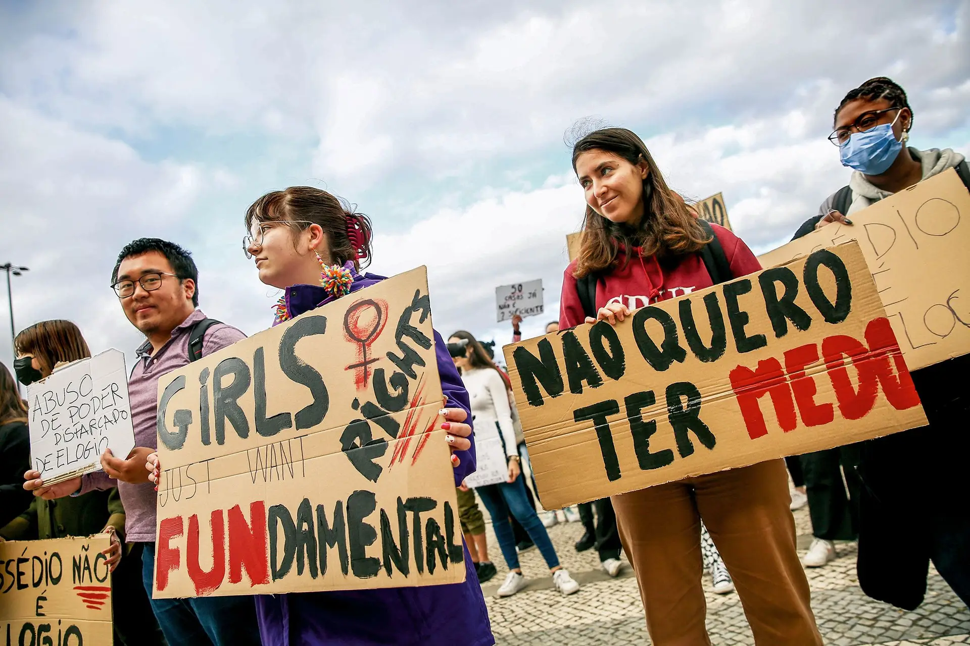 Alunos do ensino superior manifestaram-se a 7 de abril em frente à Reitoria da Universidade de Lisboa