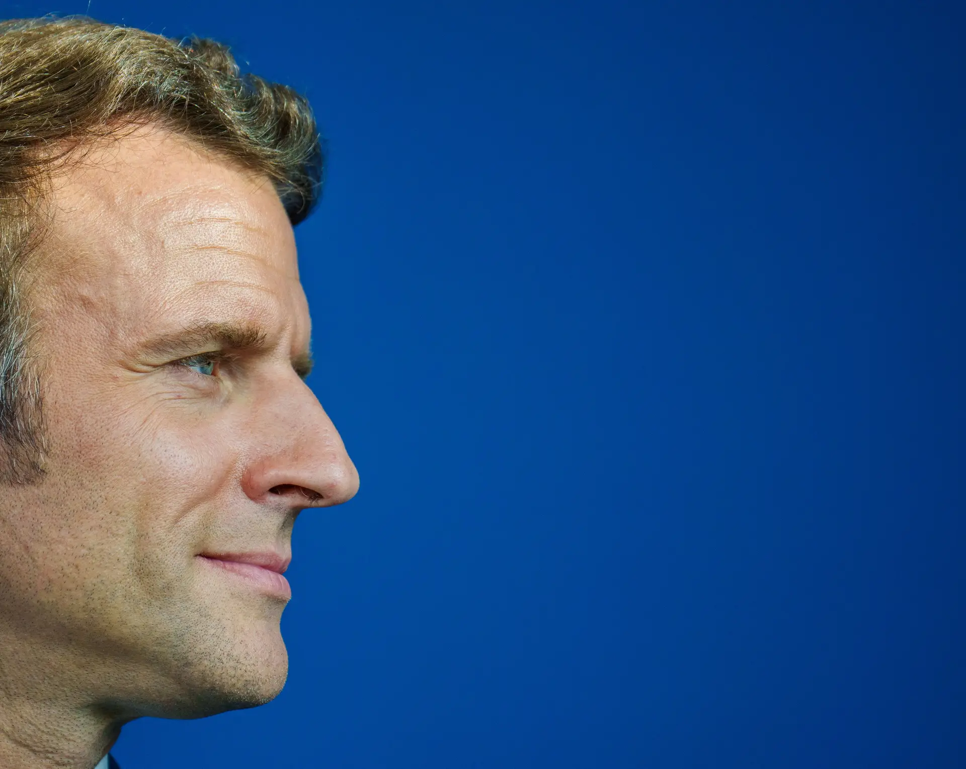 França: Macron recauchuta o Governo a pensar nas legislativas