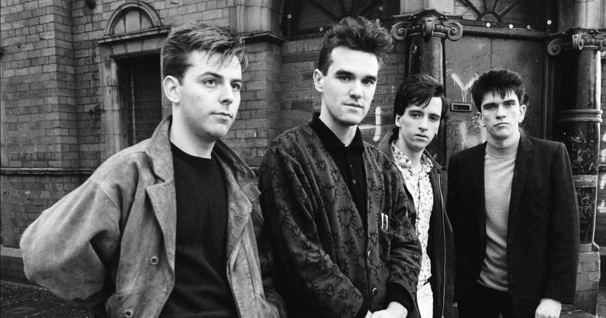 Morrissey despede-se de Andy Rourke, dos Smiths: “Ele nunca chegou a conhecer o seu próprio poder”