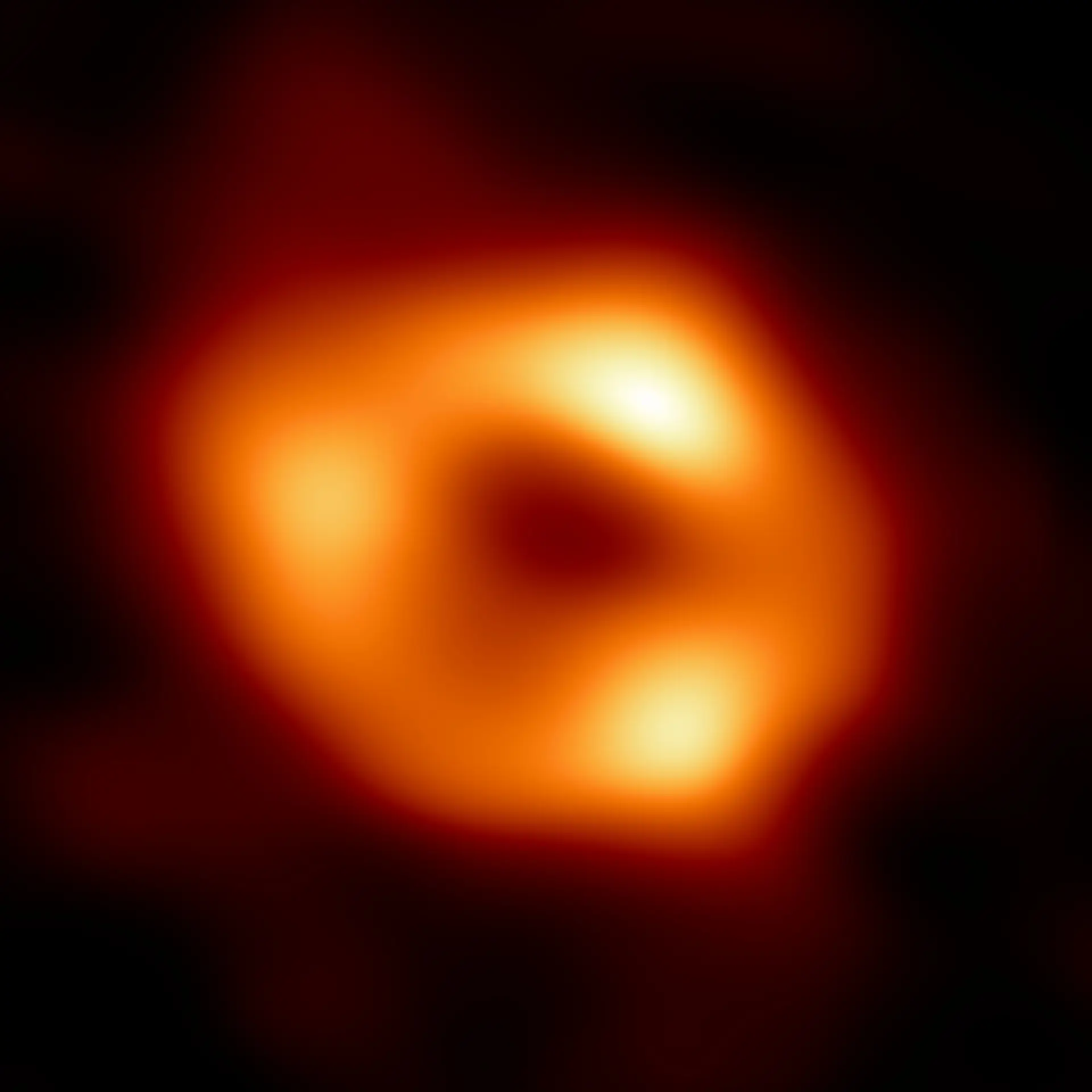 A imagem do Sagittarius A*, o buraco negro supermassivo localizado no centro da Via Láctea