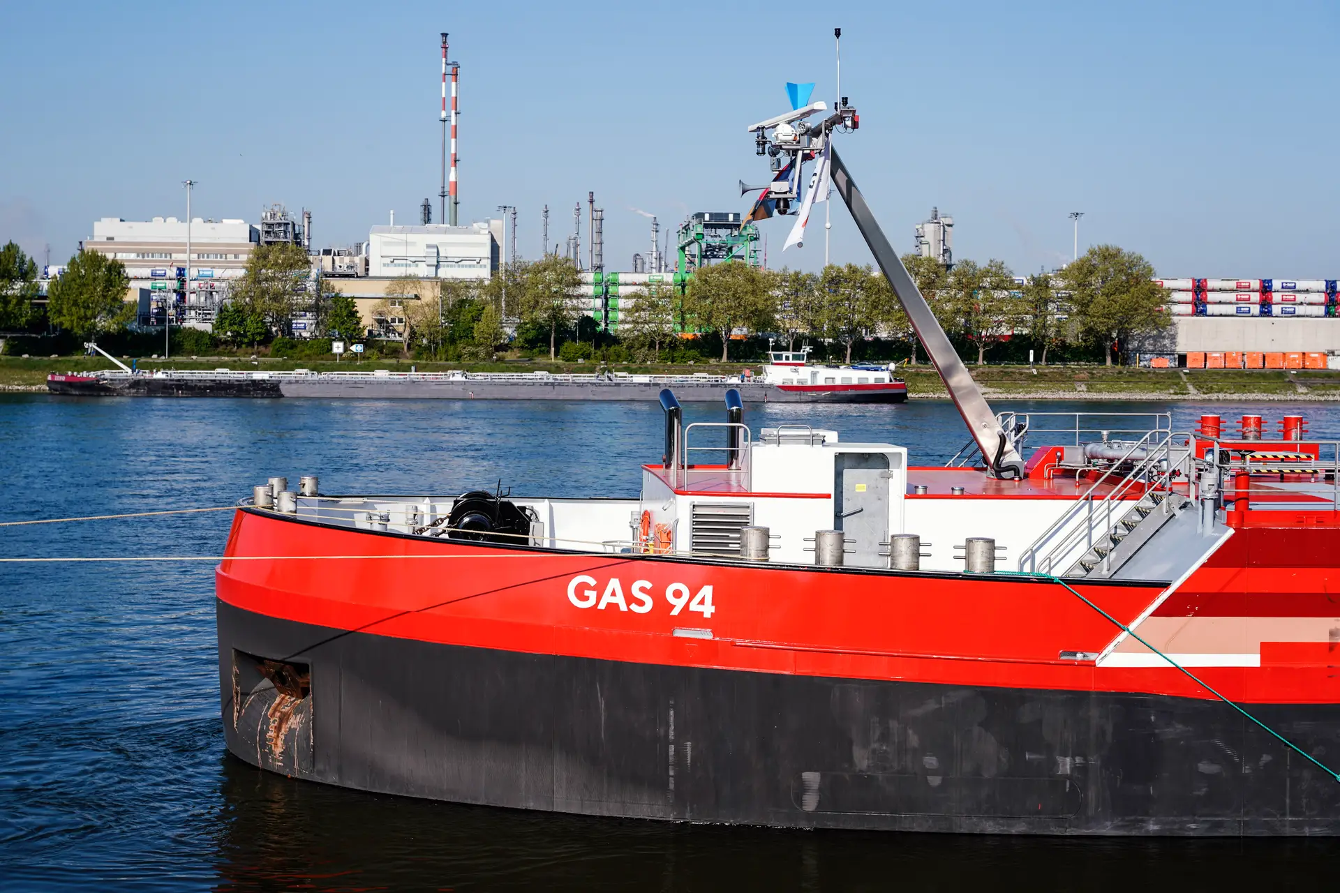 Moçambique espera ter este mês o primeiro cargueiro com gás natural liquefeito