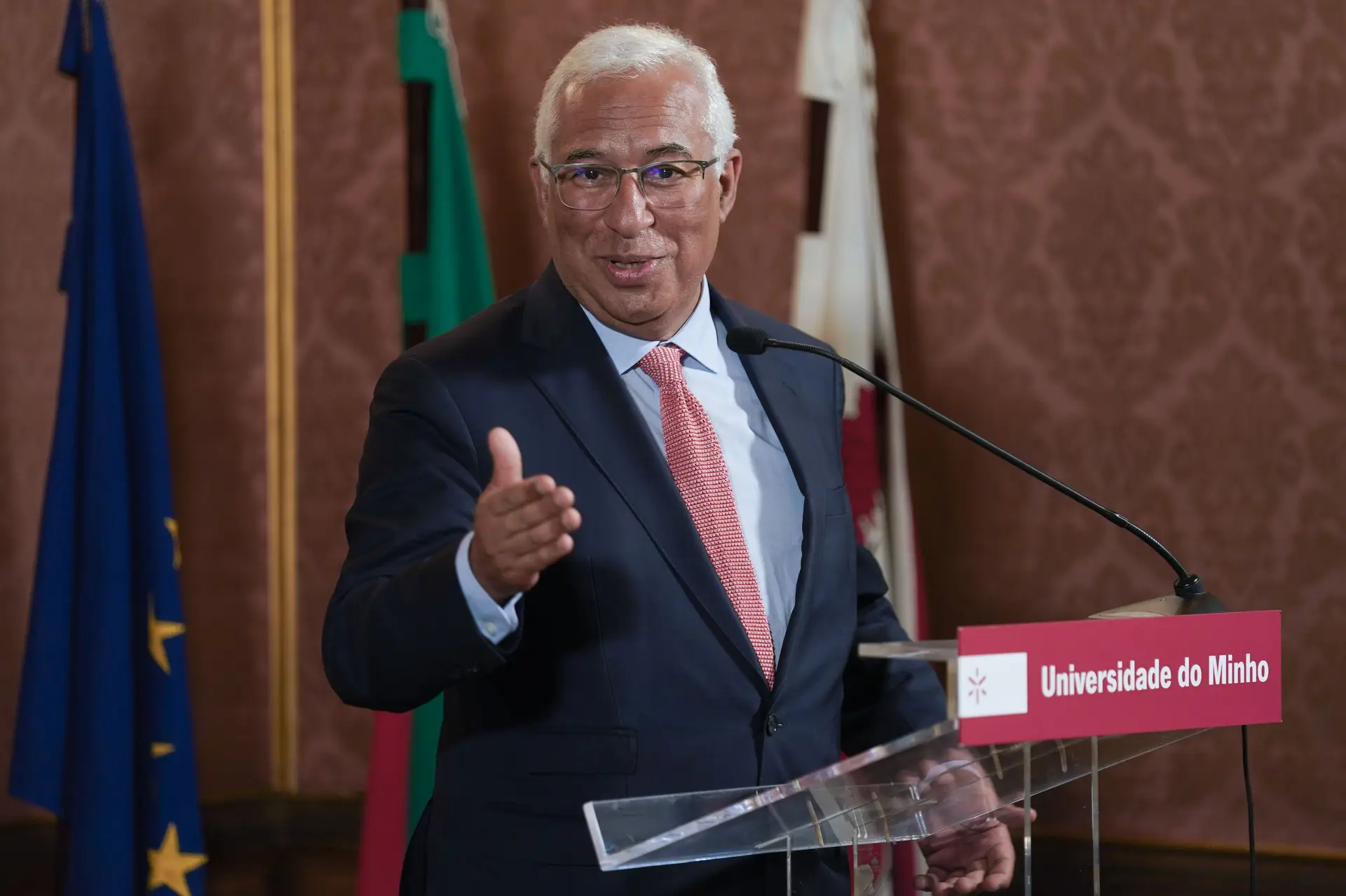 Metadados: Ordem dos Advogados considera intervenção de Costa uma ingerência na justiça