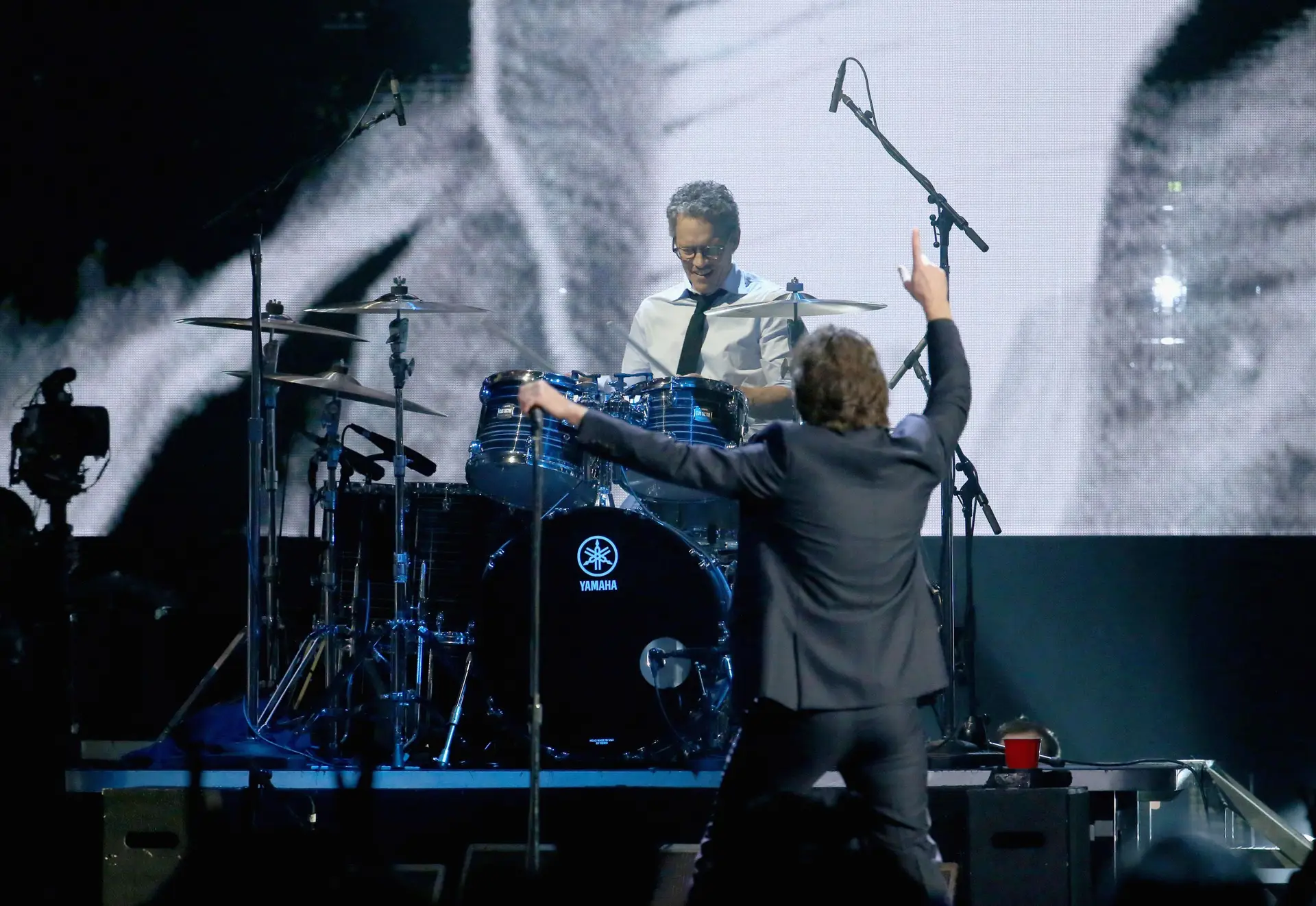 Com os Pearl Jam em 2017, na entrada no Rock and Roll Hall of Fame