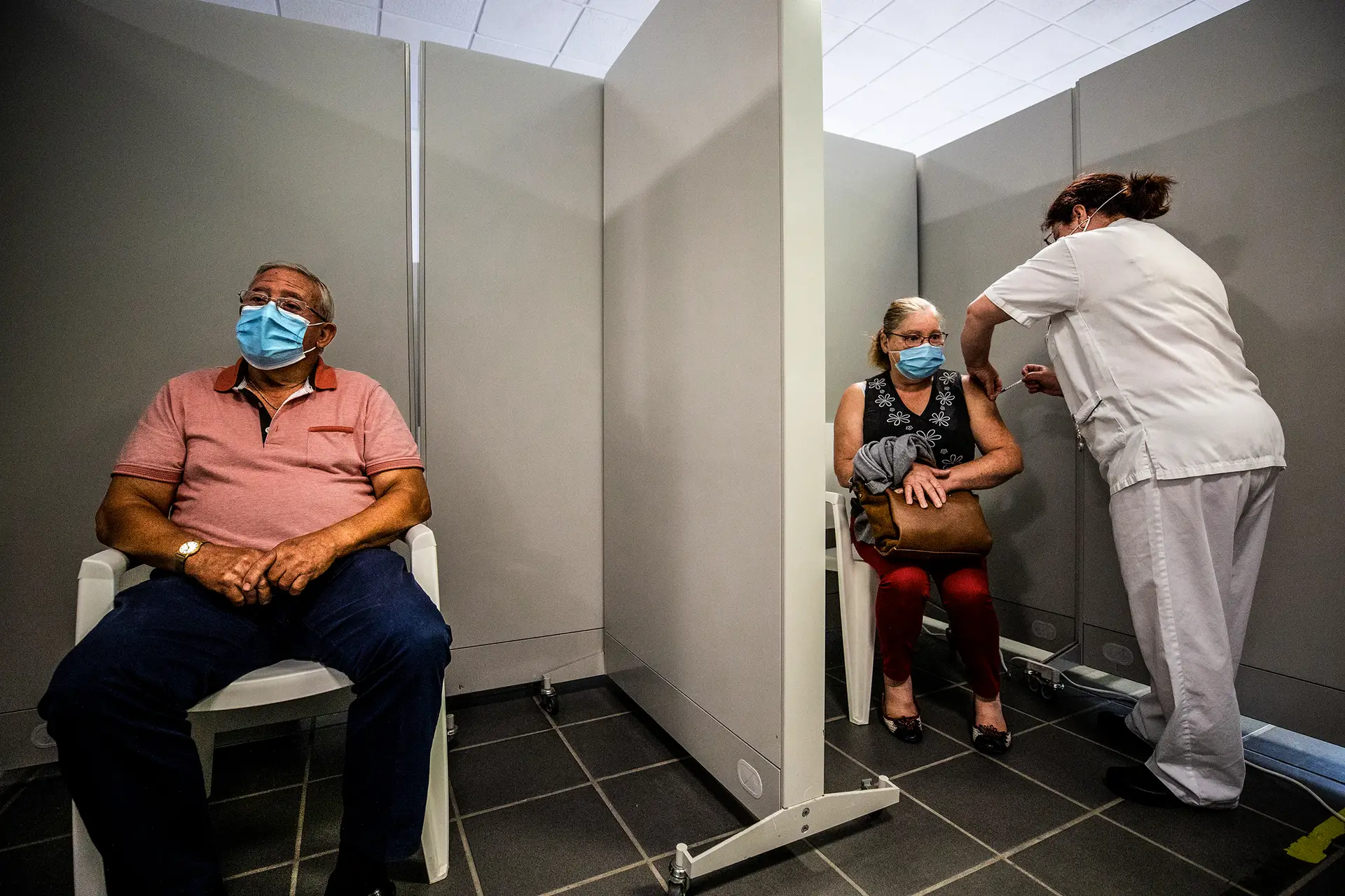 “As vacinas contra a covid-19 estão no fim de vida”, dizem os peritos