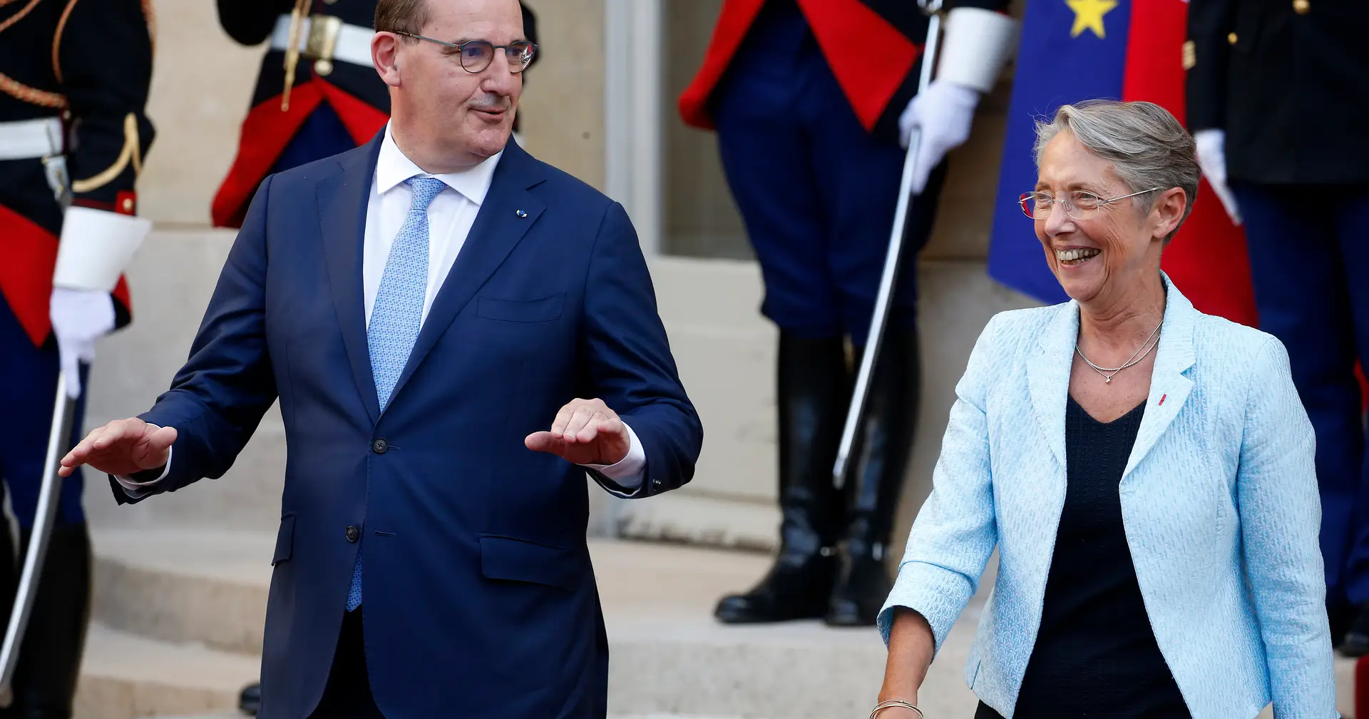 Primeira-ministra à esquerda, Governo à direita: eis a receita de Macron para vencer as legislativas