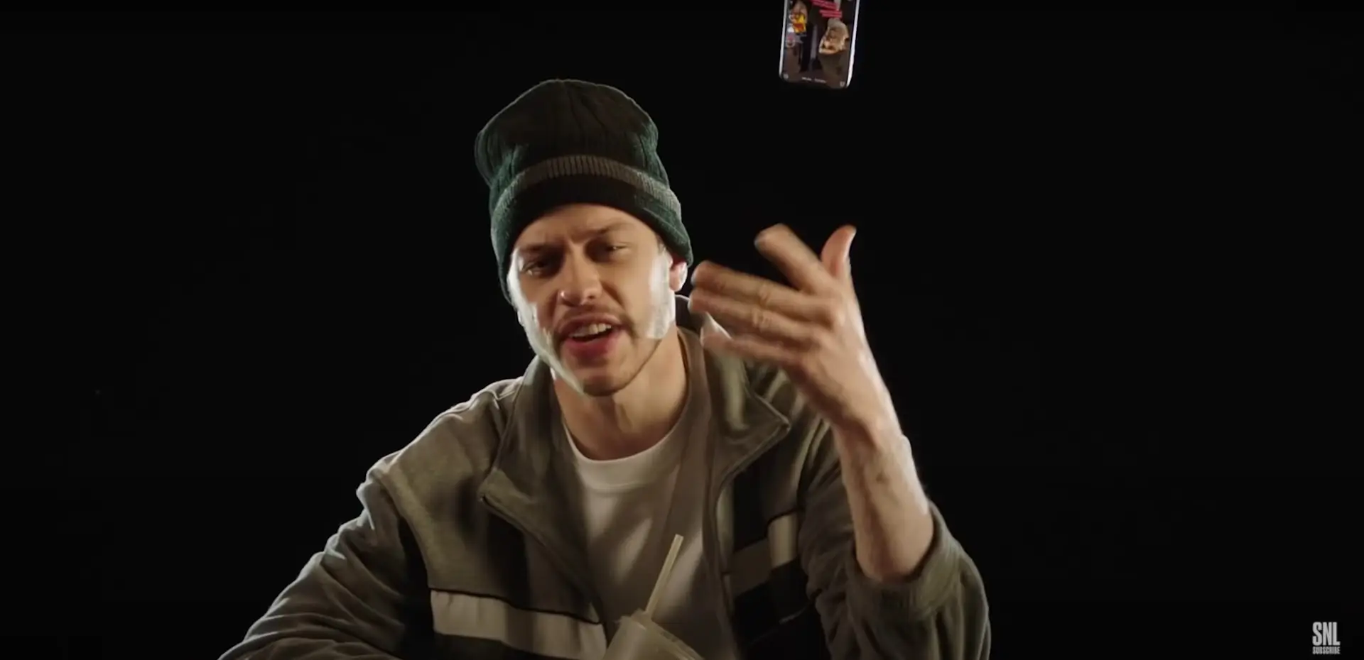Pete Davidson veste-se de Eminem e é insultado pelo próprio na sua última participação no “Saturday Night Live”