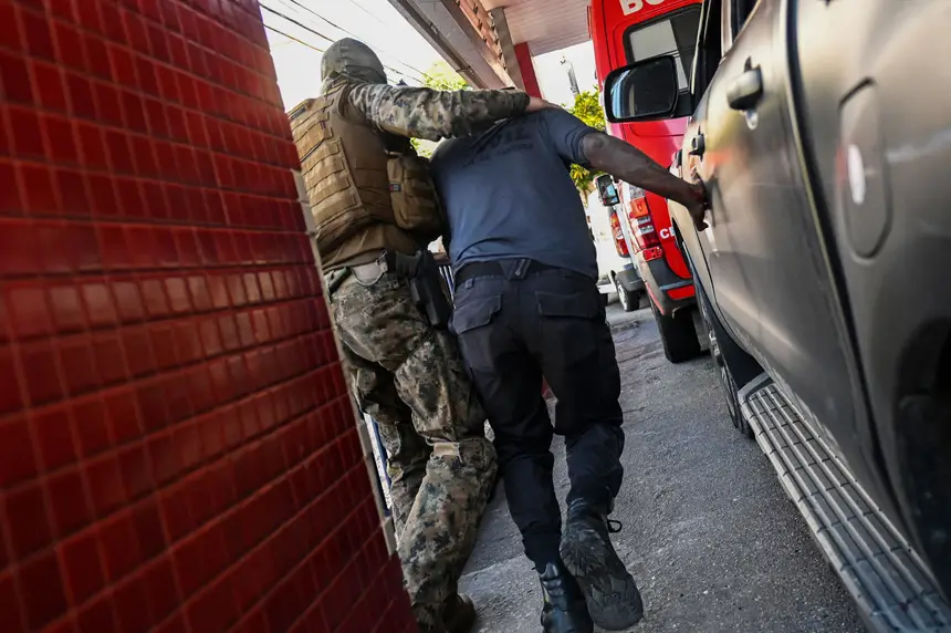 Expresso Pelo Menos 21 Mortos Em Operação Policial Em Favela Do Rio