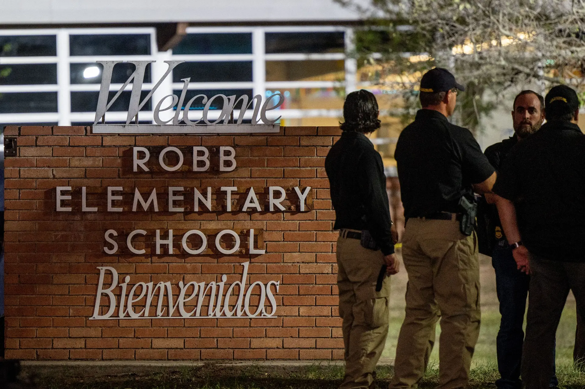 Mundo da música reage ao massacre que vitimou 19 crianças em escola primária no Texas. “Algo tem de mudar neste país”
