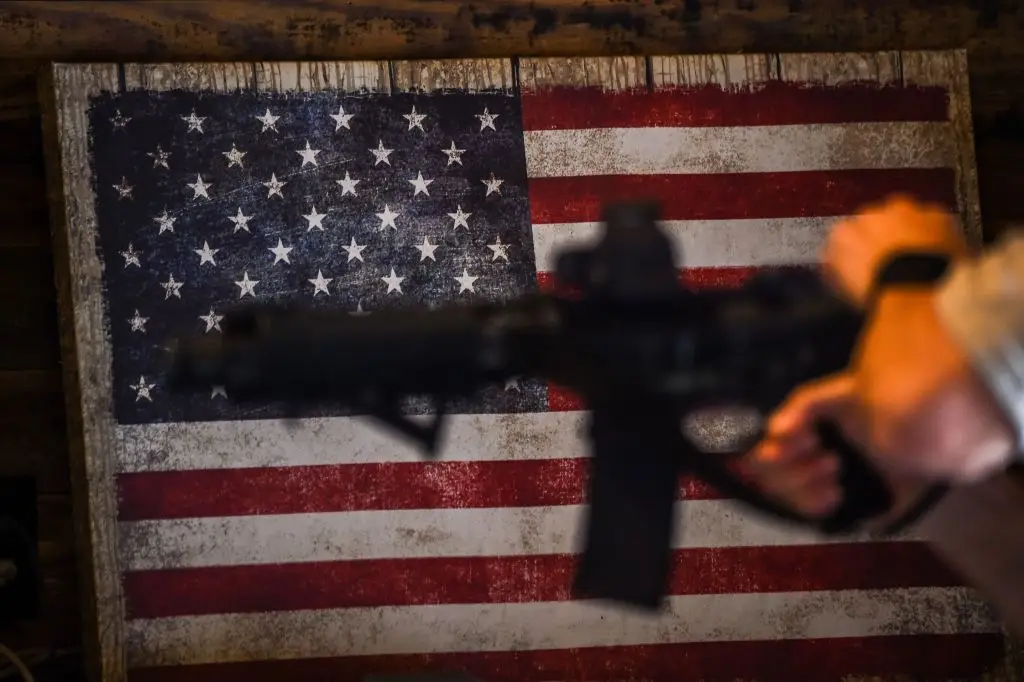 Os EUA registaram este ano mais de 500 "tiroteios em massa" em todo o país, de acordo com dados do Gun Violence Archive