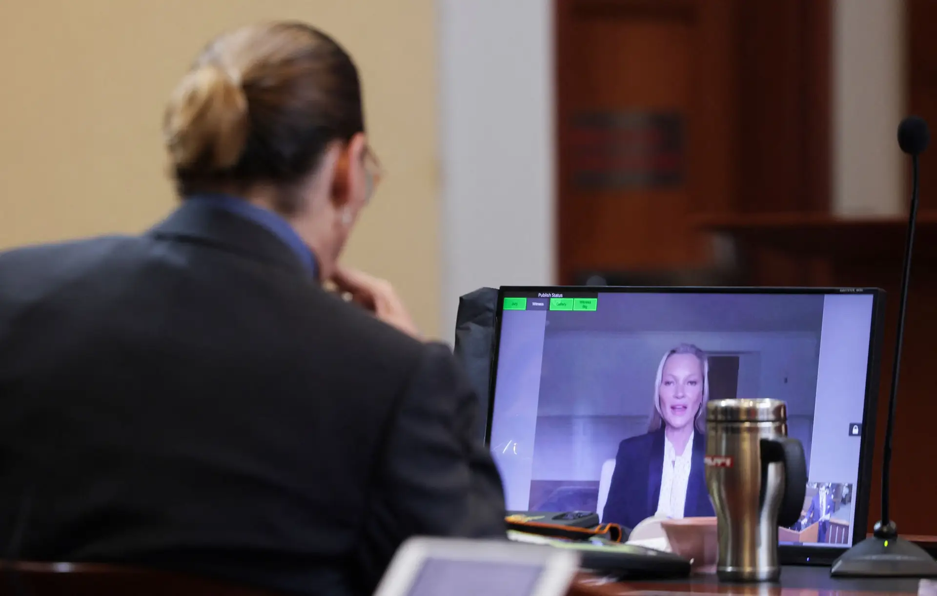 Kate Moss contradiz Amber Heard em tribunal: “O Johnny Depp nunca me empurrou”