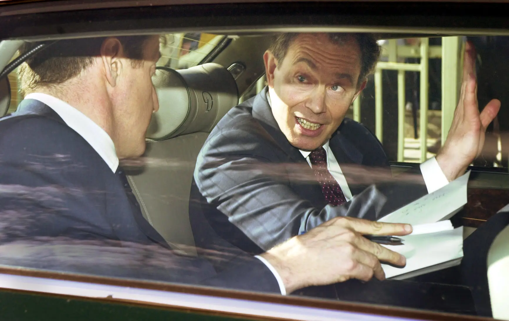 Cambpell no carro com Tony Blair nos anos 90, quando aquele era braço-direito deste