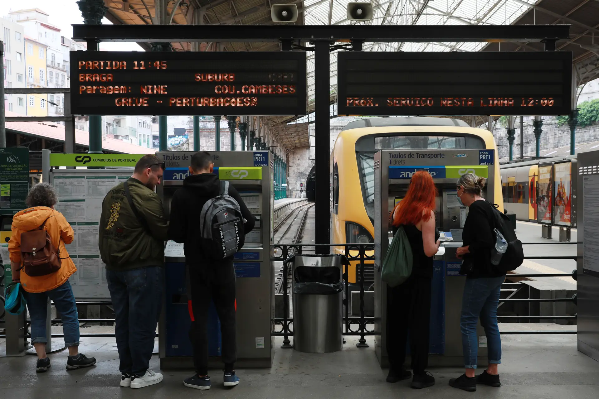 Ligação Porto/Vigo sem comboio elétrico por diferença de tensão
