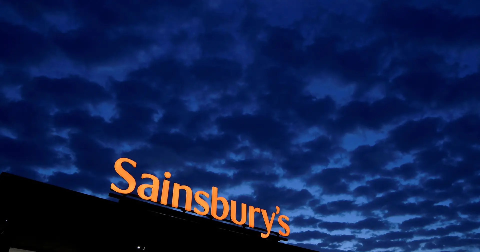 Autista processa a cadeia Sainsbury's por não deixar entrar no supermercado a sua 