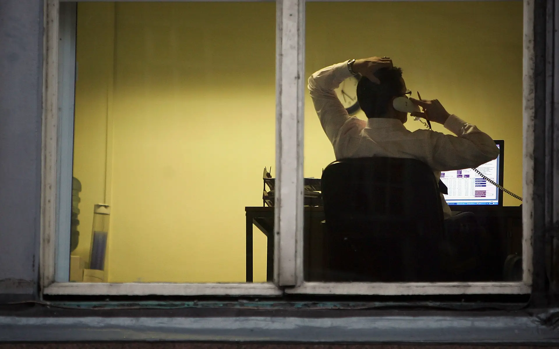Ritmo de trabalho e "exigências" intelectuais: trabalhadores da função pública enfrentam riscos psicológicos graves